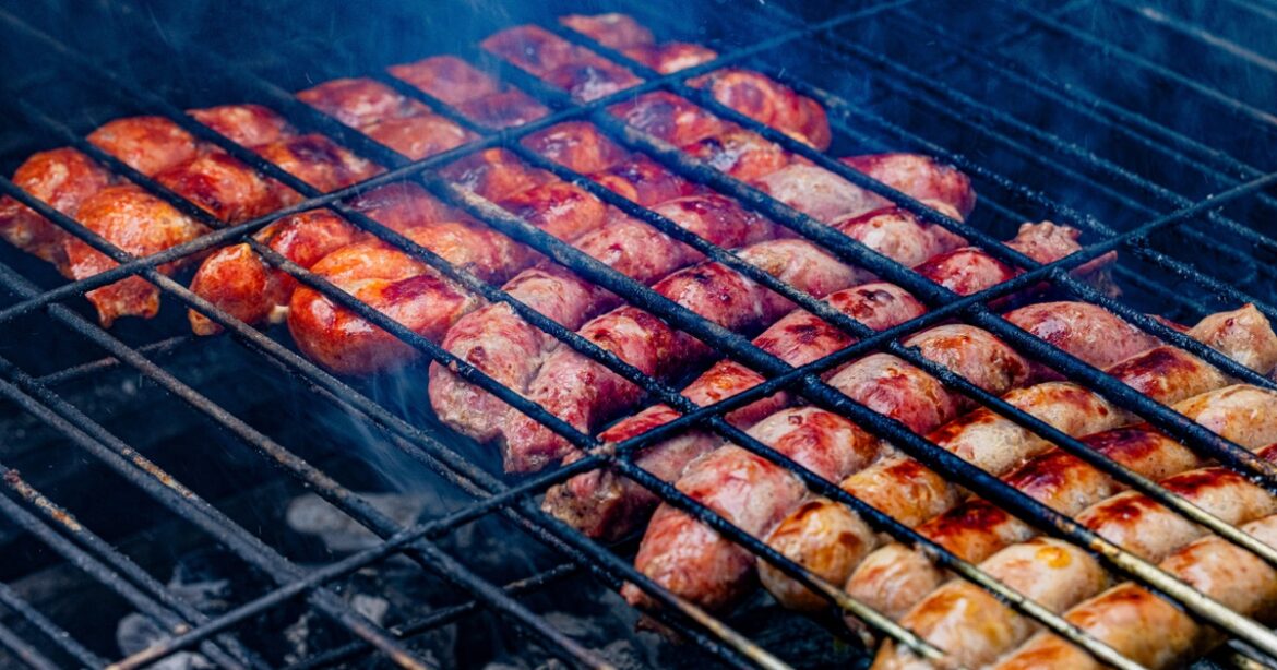 Sausage recalled for plastic contamination may still be in restaurant freezers, regulators warn Sausage recalled for plastic contamination may still be in restaurant freezers, regulators warn