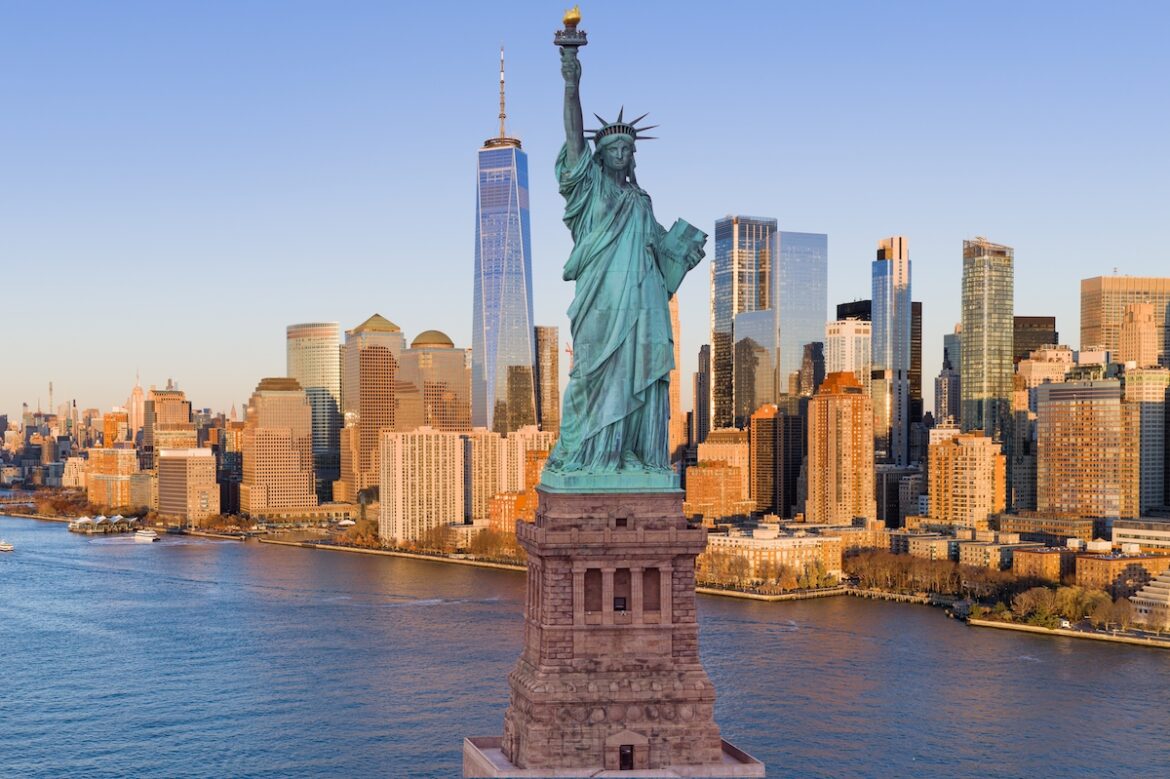 Amtrak offers a spectacular 6-day roundtrip, hotels-included NYC getaway from Atlanta for as little as $749—The perfect fall sight-seeing escape Amtrak offers a spectacular 6-day roundtrip, hotels-included NYC getaway from Atlanta for as little as $749—The perfect fall sight-seeing escape