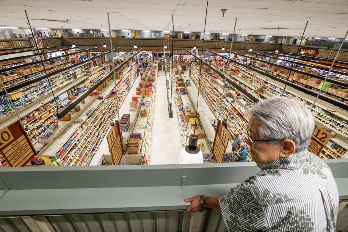 Makana Eyre: In A Sea Of Mainland Grocers, A Taste Of Old Hawaiʻi