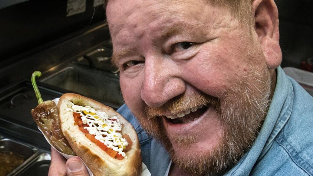 Tucson’s Sonoran hotdog guru Güero Canelo selling Tucson's Sonoran hotdog guru Güero Canelo selling