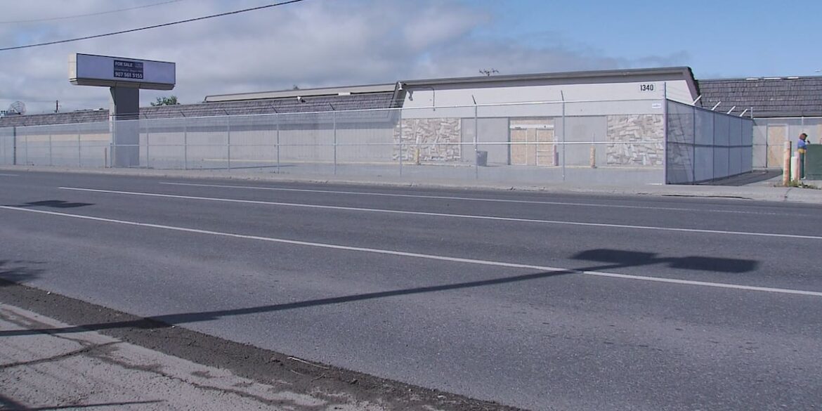 Fairview residents can get a free lift to the grocery store after shutdown of longtime Carrs location Fairview residents can get a free lift to the grocery store after shutdown of longtime Carrs location