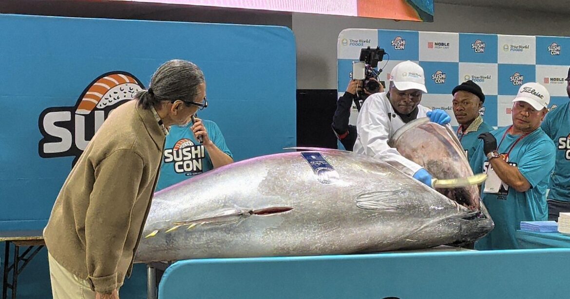 Biggest US 'sushi' expo draws crowds in New York