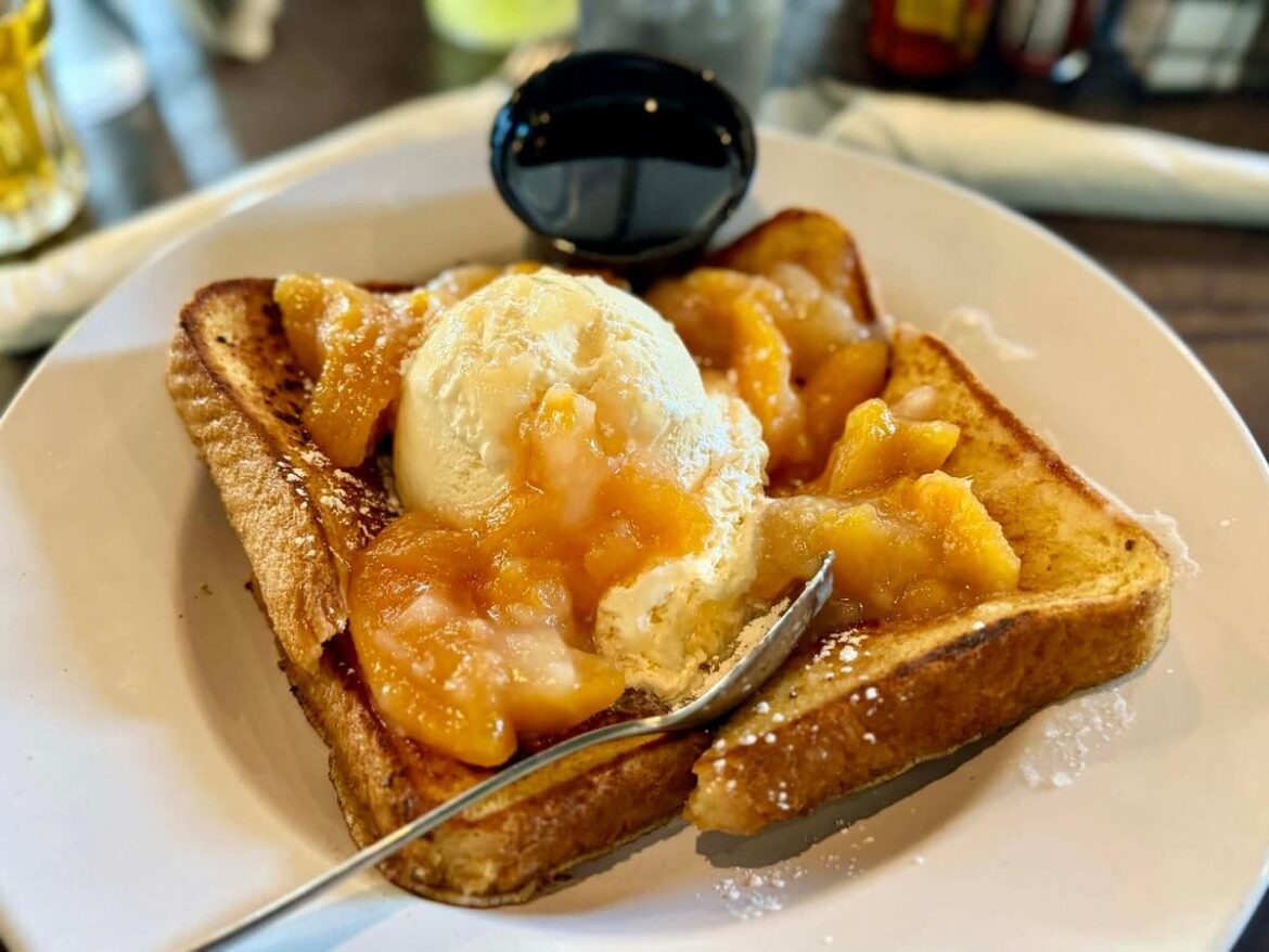 All the Delicious Things I’ve Eaten in Eastern Iowa Recently All the Delicious Things I've Eaten in Eastern Iowa Recently