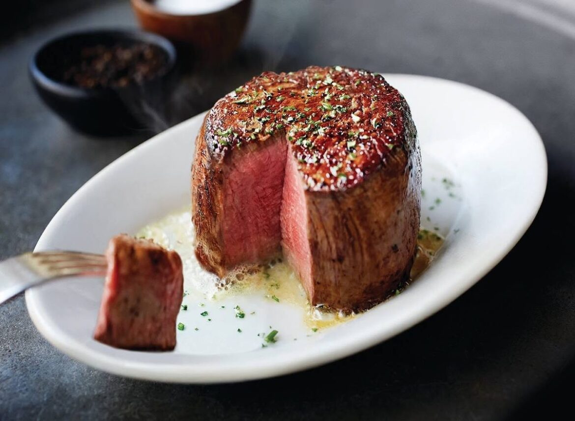 5 Best Steaks at Chain Steakhouses, According to Diners 5 Best Steaks at Chain Steakhouses, According to Diners