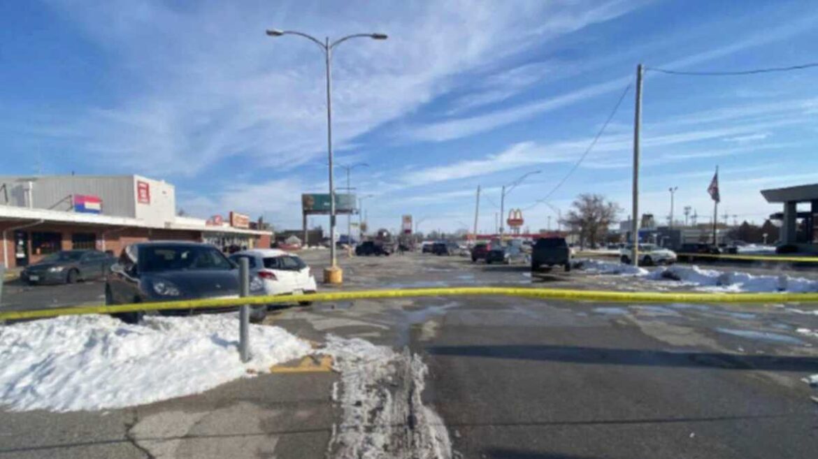 Omaha shooting outside grocery store critical injuries Omaha shooting outside grocery store critical injuries