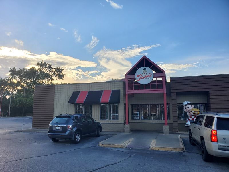 A Frisch’s Big Boy Fan Will Tell You The Wooster Pike Location In Cincinnati, Where The Mainliner Stood, Still Hits Different featured image 606fcd09c90a 2947d272c049
