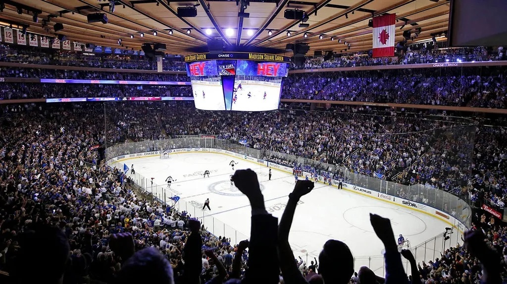 New York Rangers Fans Face the NHL’s Most Expensive Concessions Loading animation