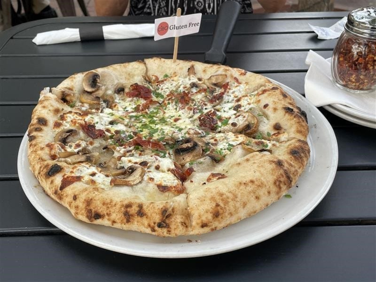 A gluten-free pizza at Cibo Pizzeria in downtown Phoenix on Oct. 27, 2024.