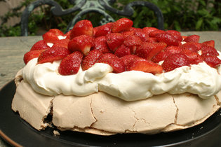 Strawberry Pavlova