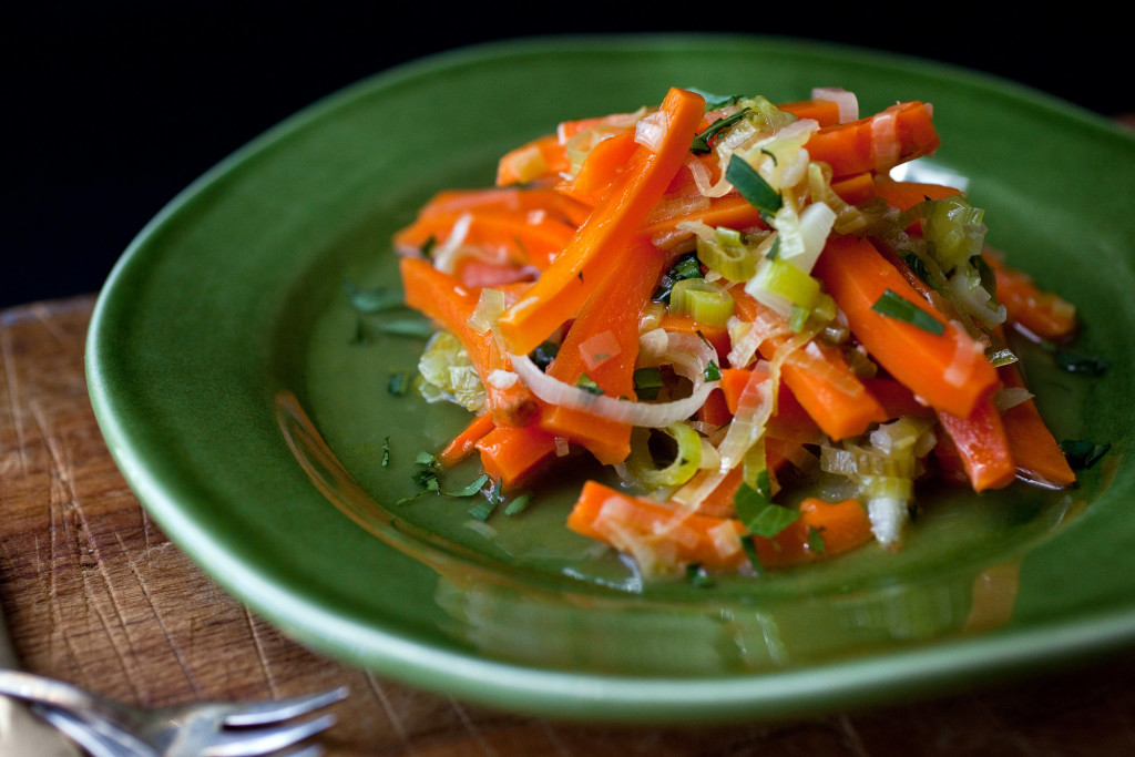 Braised Spring Carrots and Leeks With Tarragon