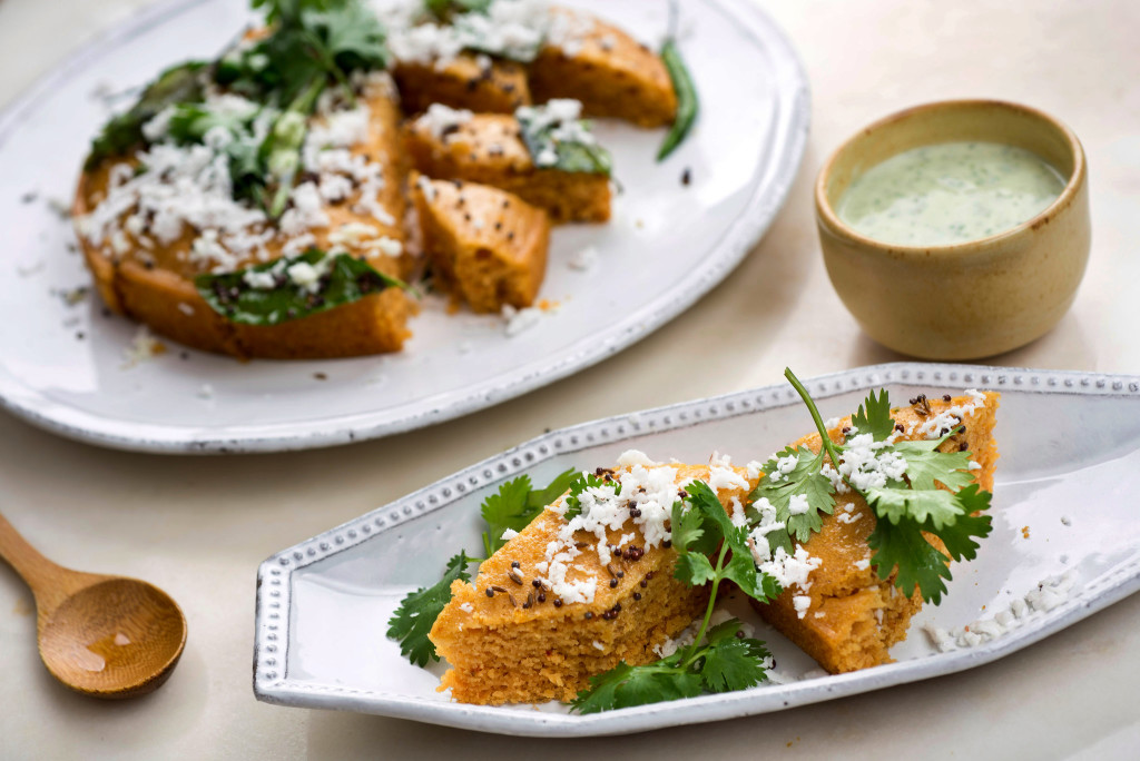 Sooji Dhokla (Steamed Semolina Bread)