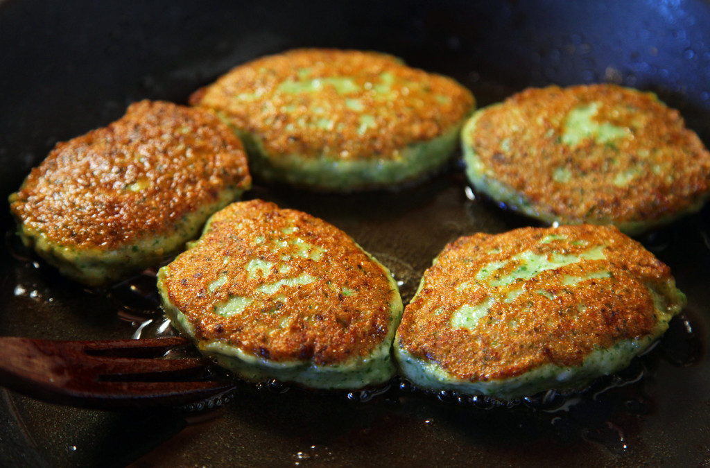Thai-Style Sea Scallop Cakes