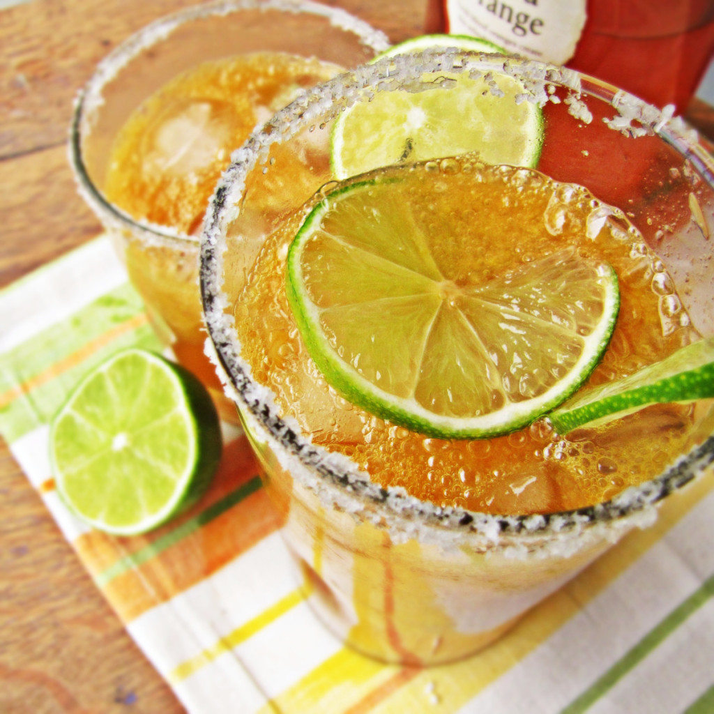 Mango-Grapefruit Palomas