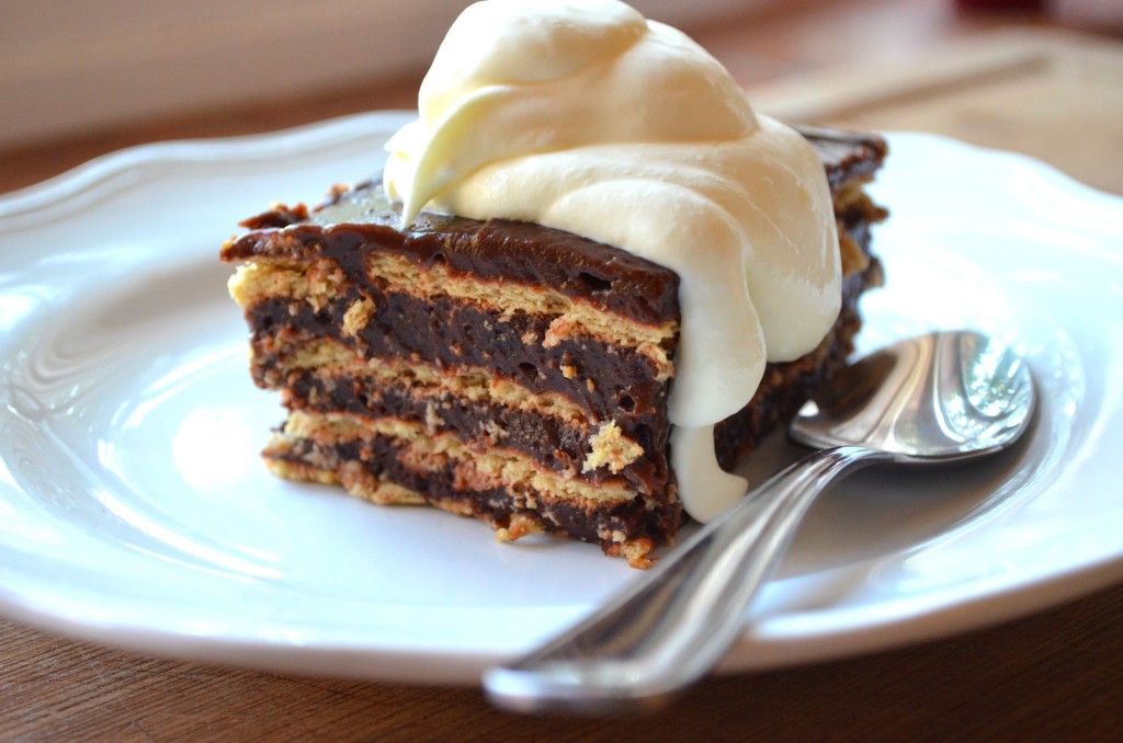 Chocolate Graham Cracker Pudding Cake