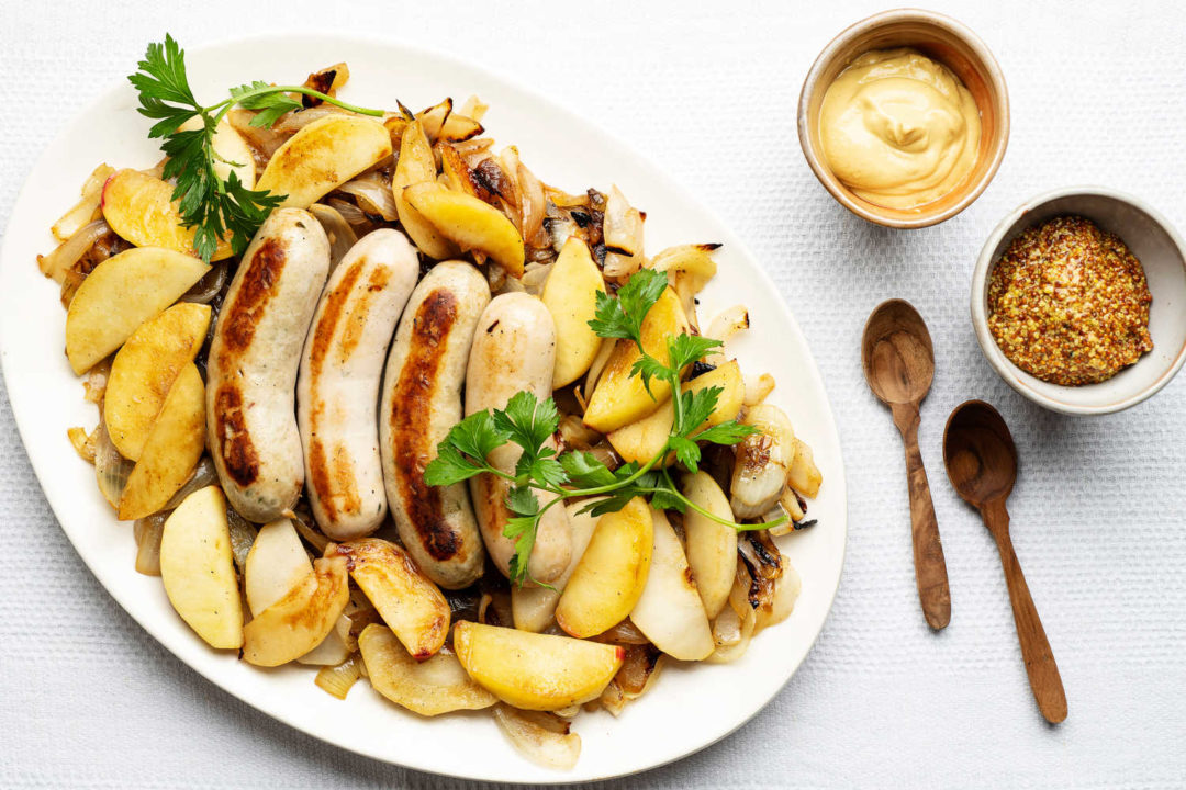 Sausages With Apples and Onions