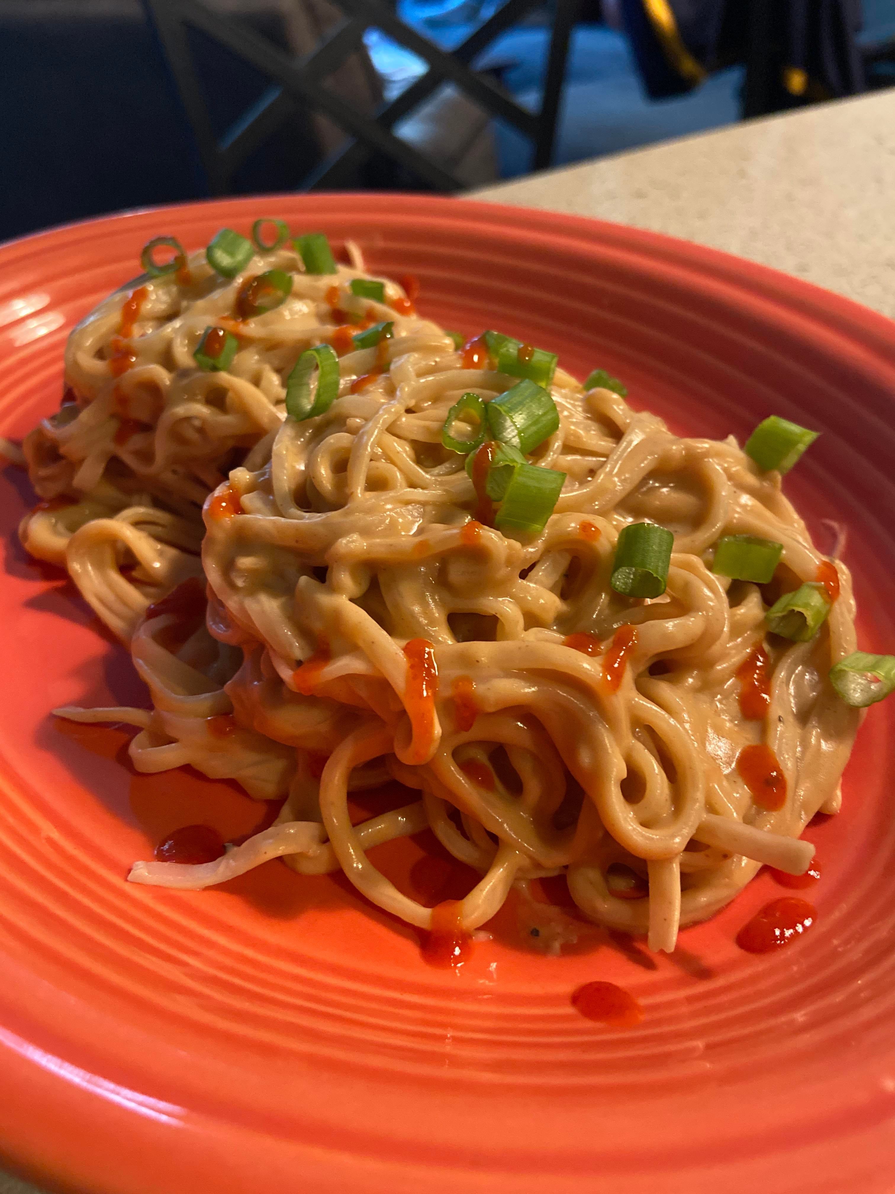 Rice noodles with Spicey Thai Peanut sauce - Dining and Cooking