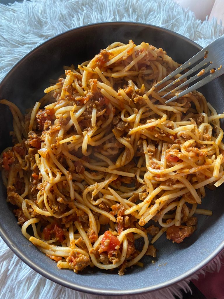 1 can palmini + 210g pasta sauce + 25g TVP = HUGE bowl of spaghetti for 200 calories!