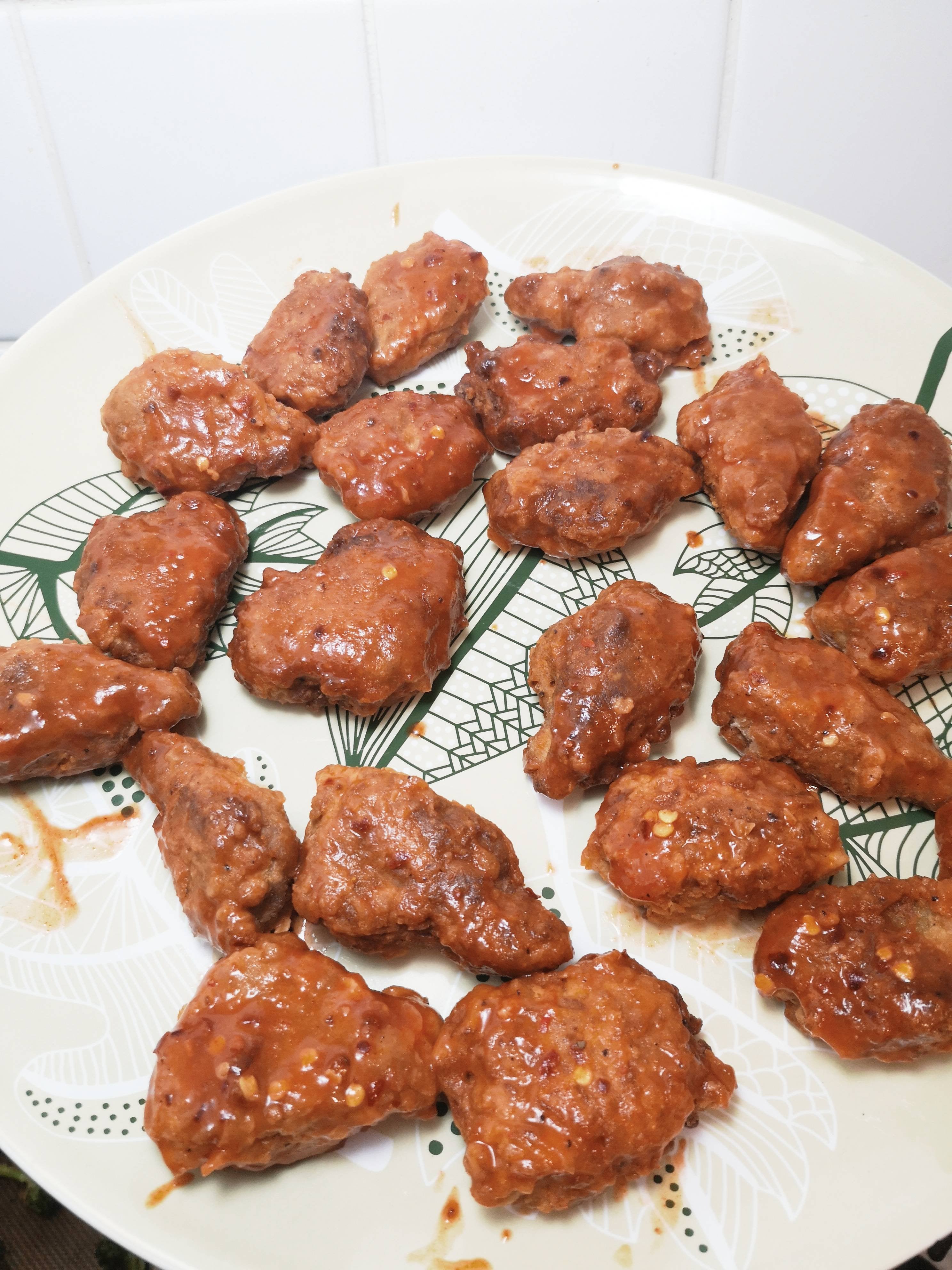 [I Made] Vegetarian Seitan "Wings" Dining and Cooking