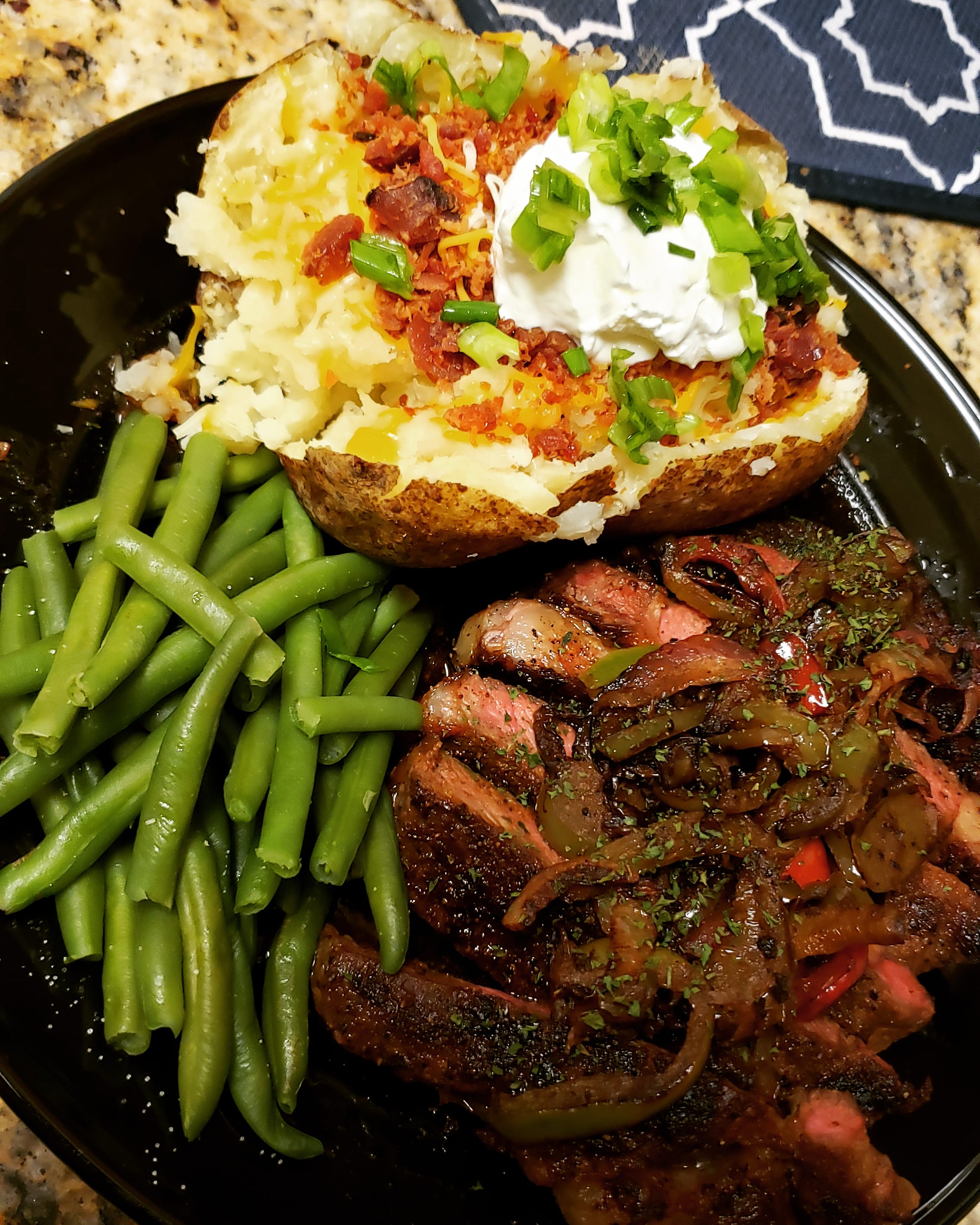 Steak And Baked Potato - Sirloin Steak And Baked Potatoes Recipe Myrecipes - This classic combo is irresistible and a must try!