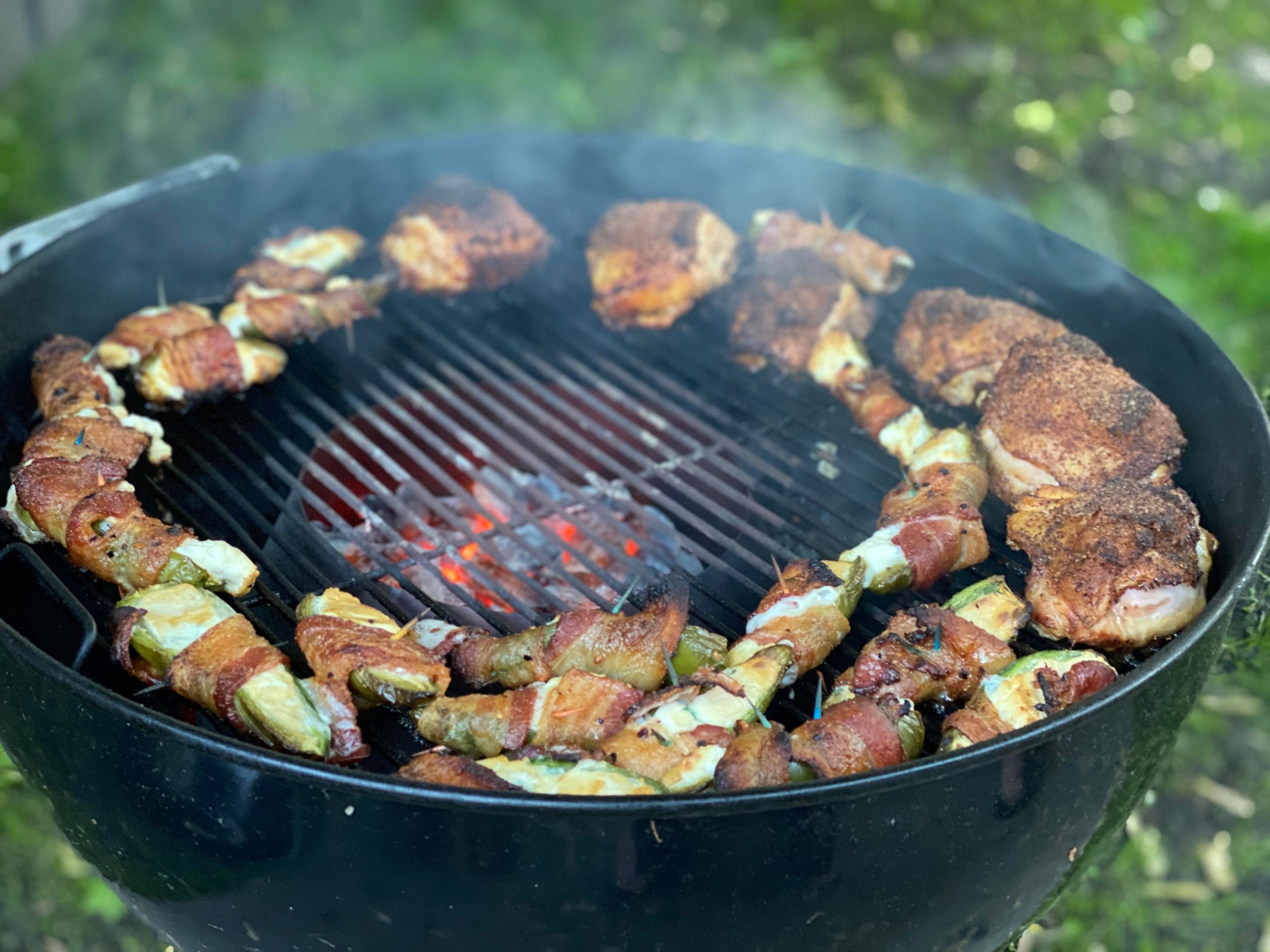 New Vortex Charcoal basket is incredible. Jalapeño Bacon Poppers and