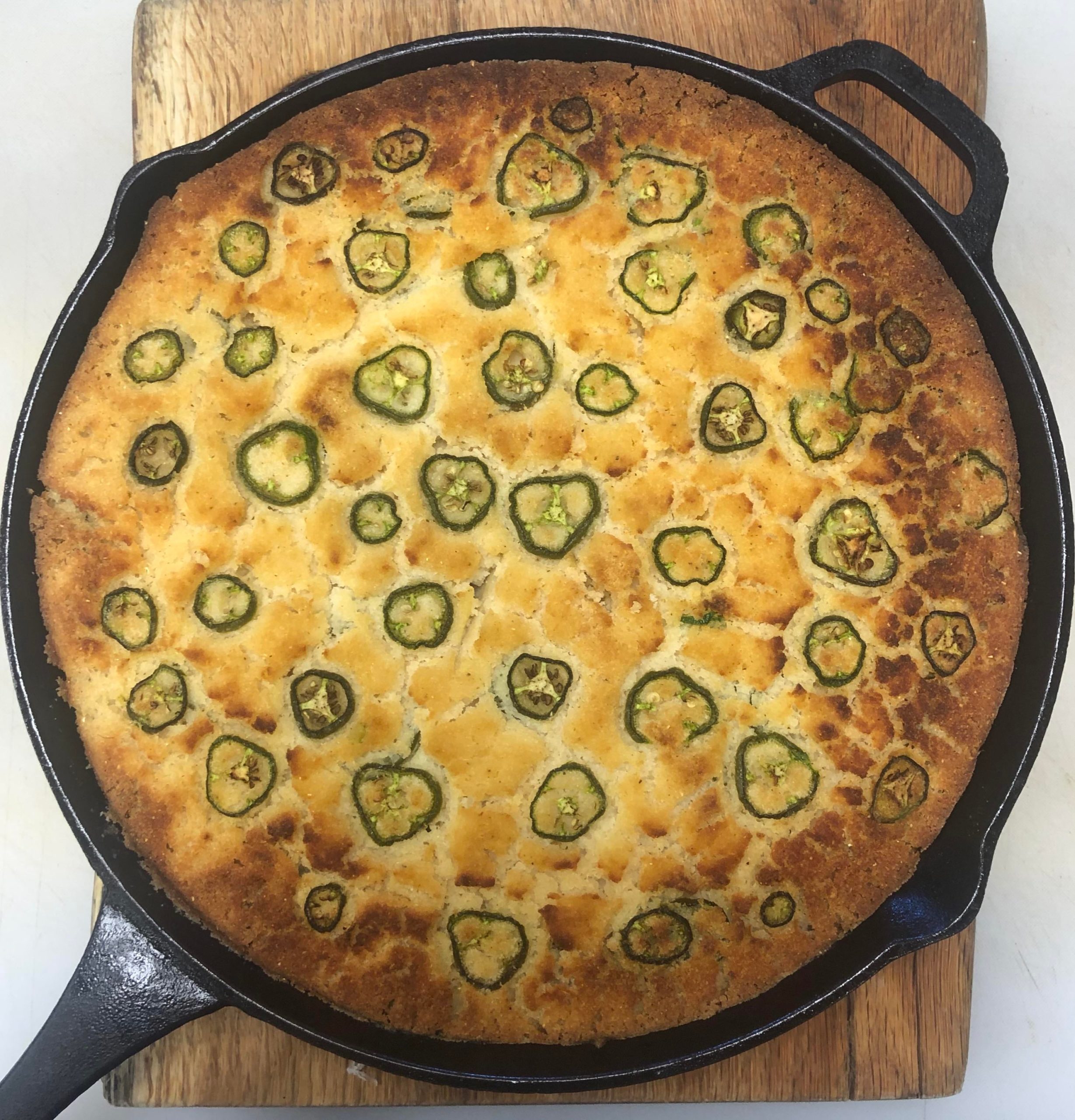 Jalapeño cornbread 🤤 [GF] Dining and Cooking