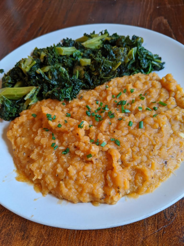 Red Lentil "mashed potatoes" have fiber and protein, and are almost as easy to make as instant ramen!