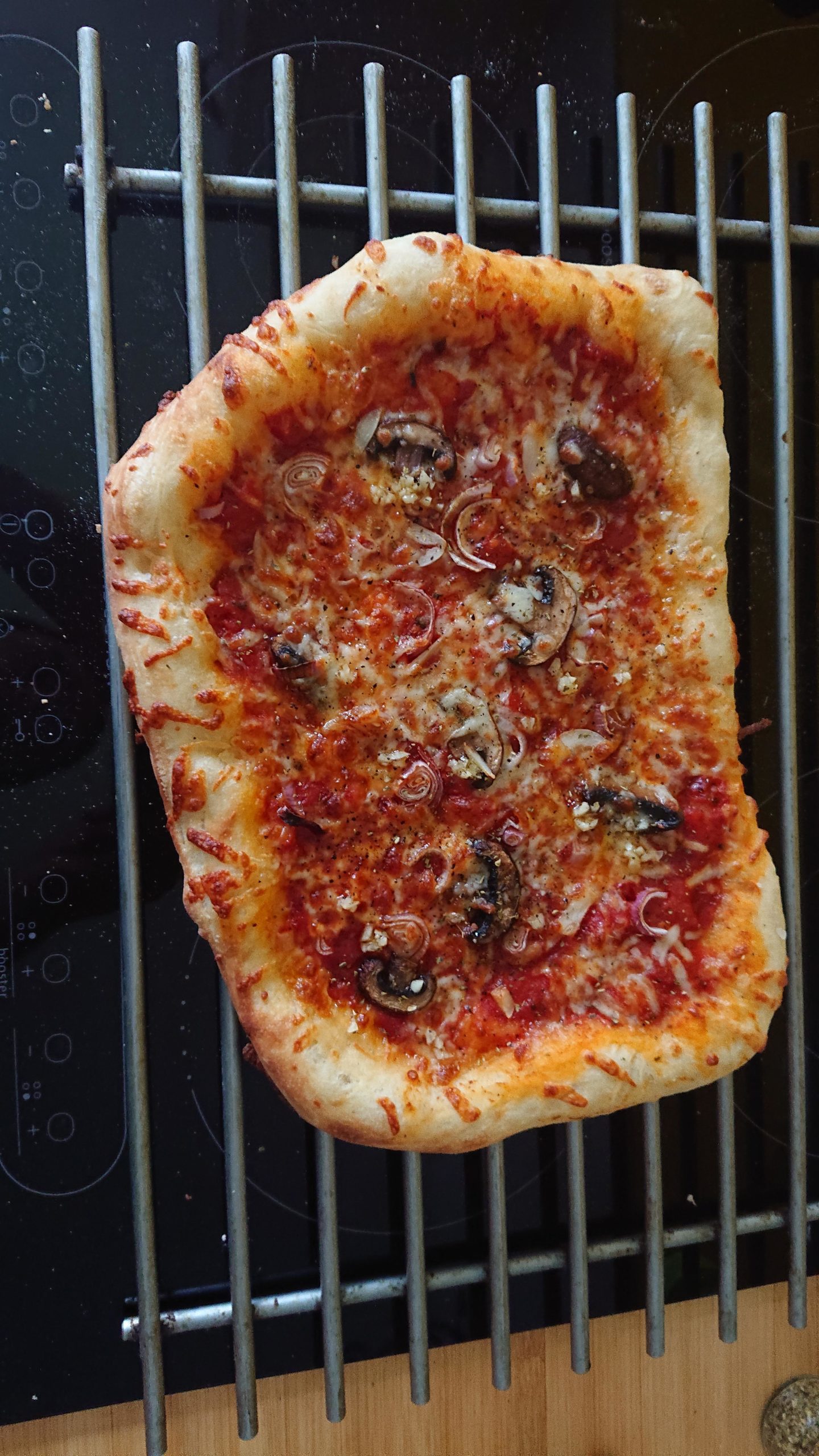 My second time making pizza with selfmade dough (24h cold ferment, 4h room temp rise) Dining