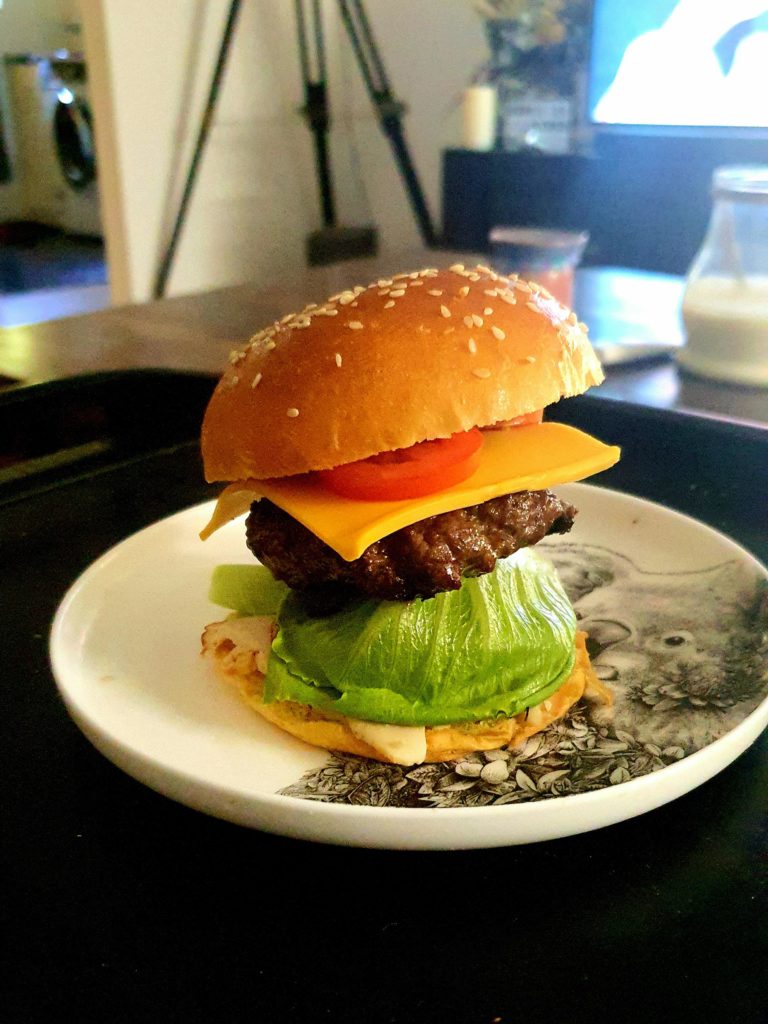 Simple home made burger with no order stacking