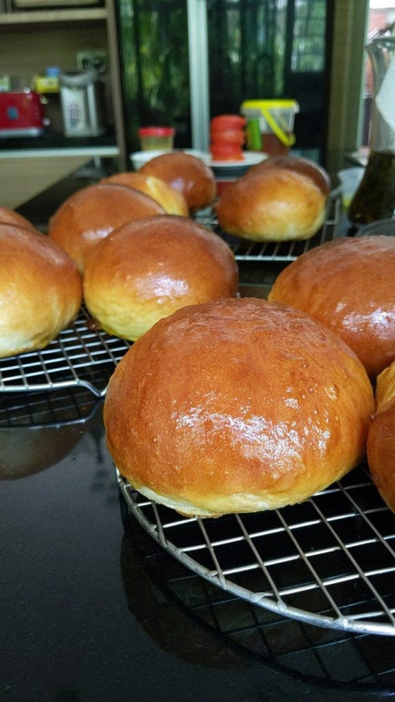 Love how the colour on my Burger Buns turned out!