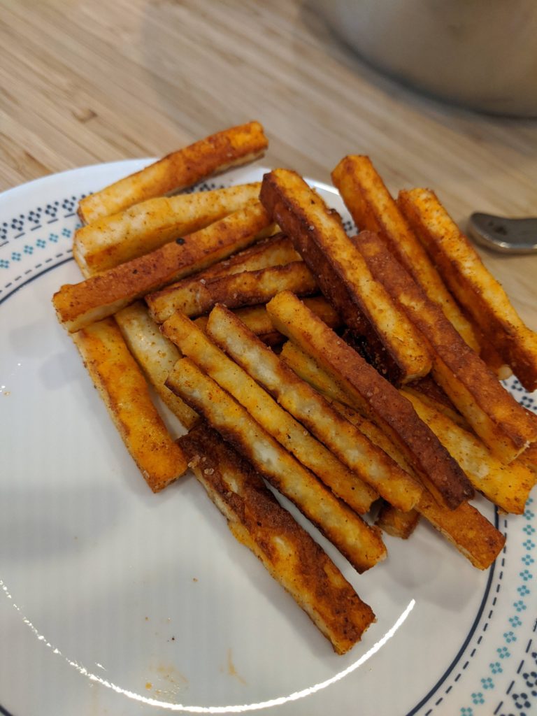 Paneer fries tossed in garlic salt and smoked paprika. Deliciously crispy!