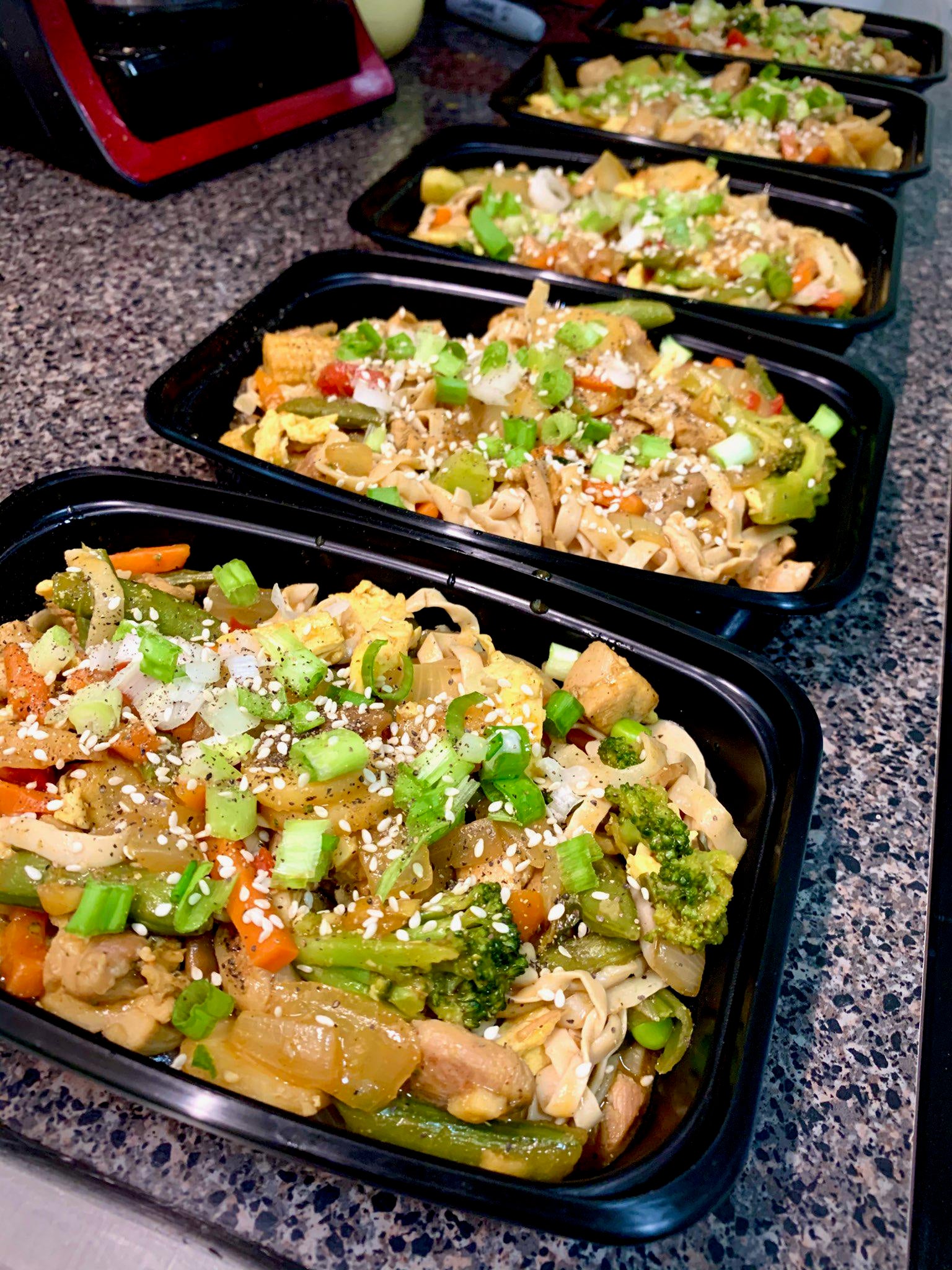 Spicy Miso Chicken Stir Fry with Shirataki Mushroom "Noodles". Recipe