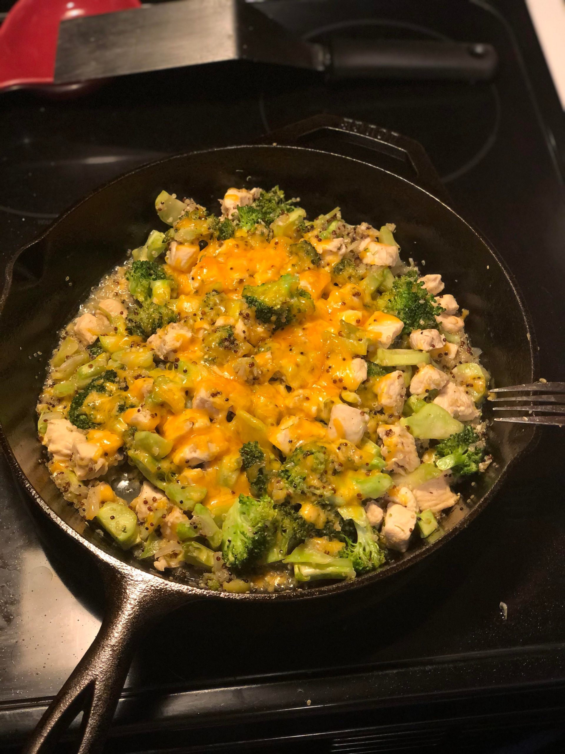Cheesy chicken and broccoli with quinoa - Dining and Cooking