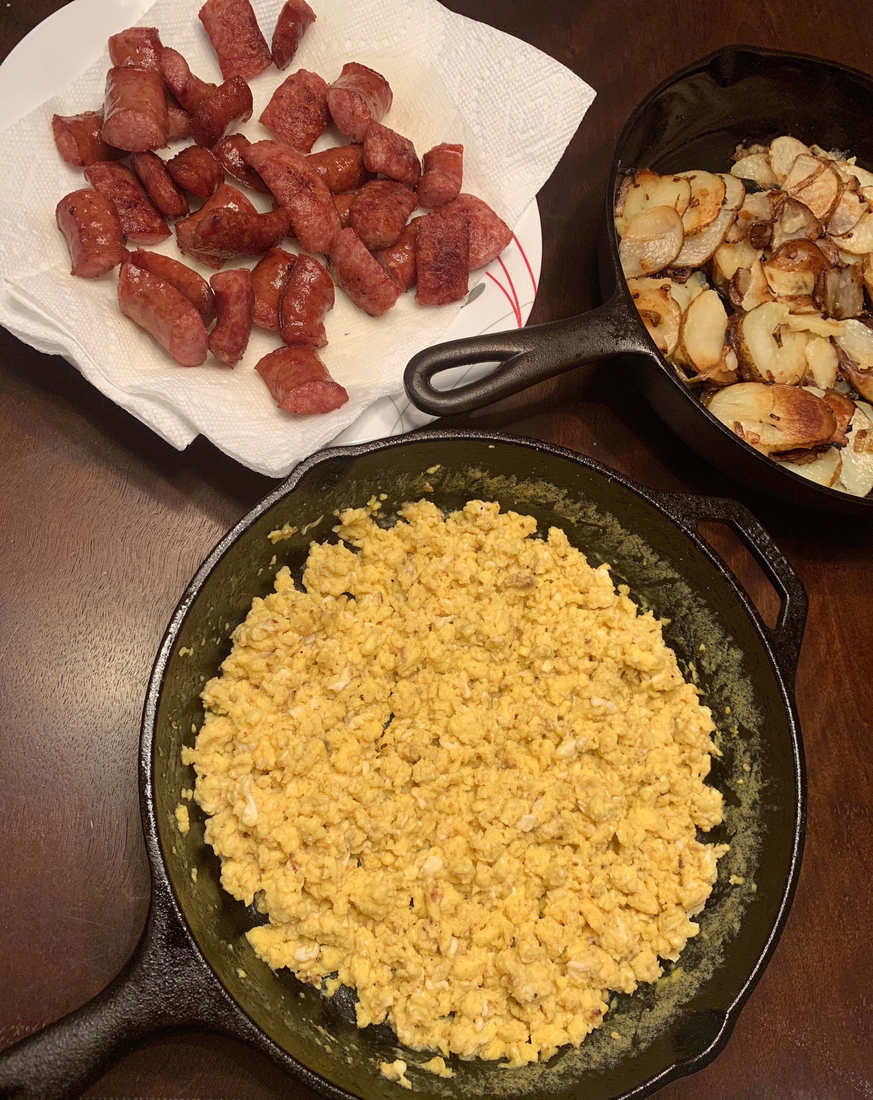 Tonight’s dinner was Conecuh sausage, scrambled eggs and fried potatoes and onions 😋 Dining