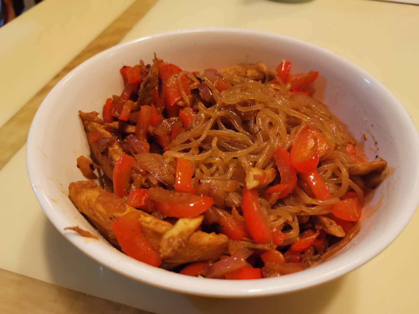 386 Calories Konjac Noodle Stir Fry with Chicken in Honey Garlic