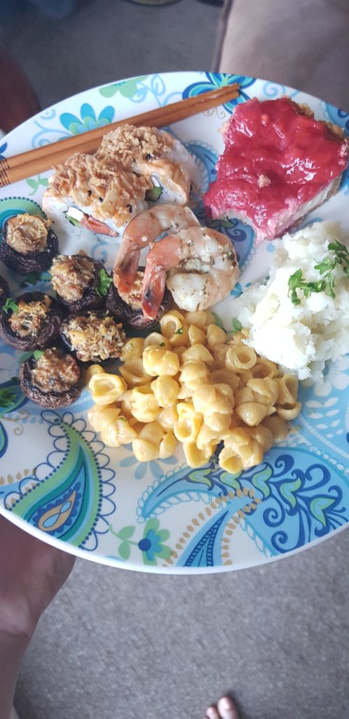 When you want to fly into another alcohol fueled cooking rampage but you have to finish all the leftovers first 😒. Shrimp, sushi, mashed potatoes, boxed mac N cheese, stuffed shrooms, and strawberry cheesecake.