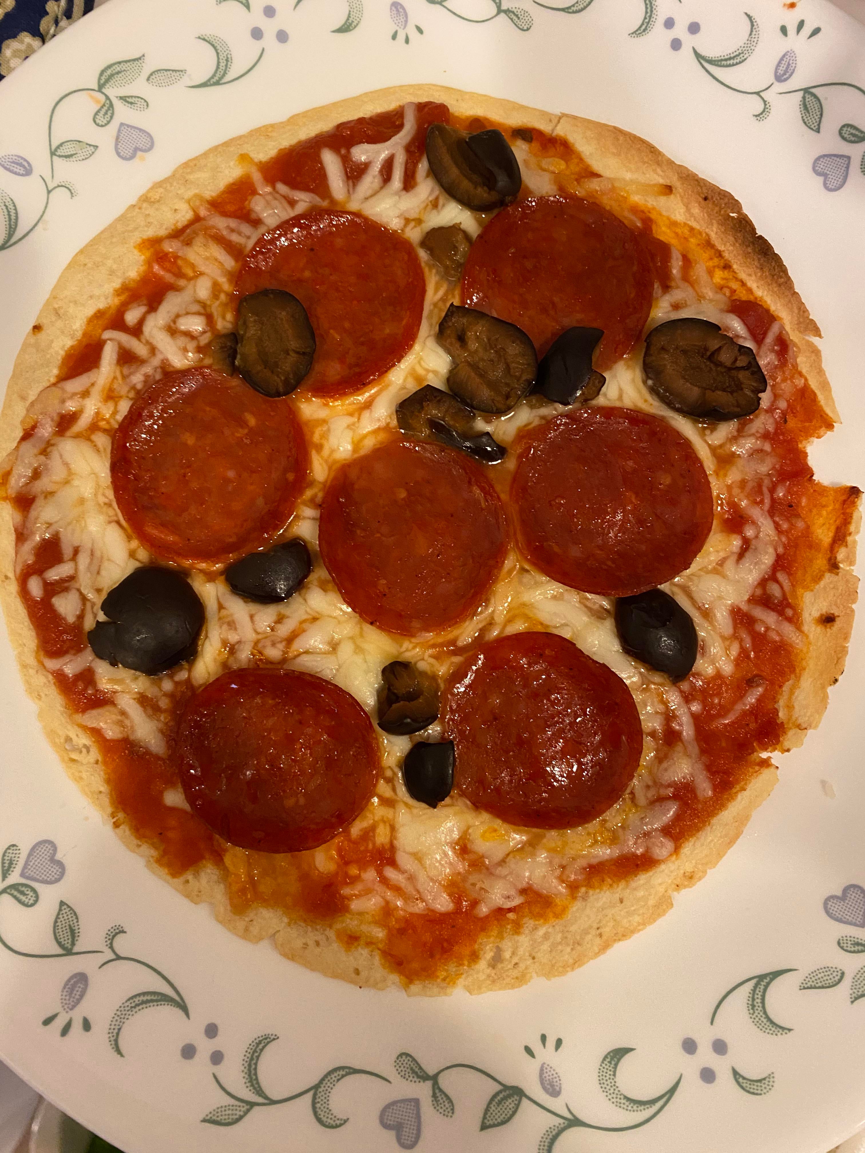 Finally tried it 222 calories Tortilla Pizza with Turkey Pepperoni