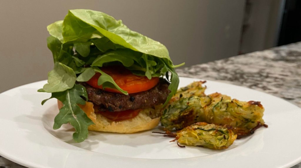 401 cal dinner. Open face hamburger with zucchini tots.