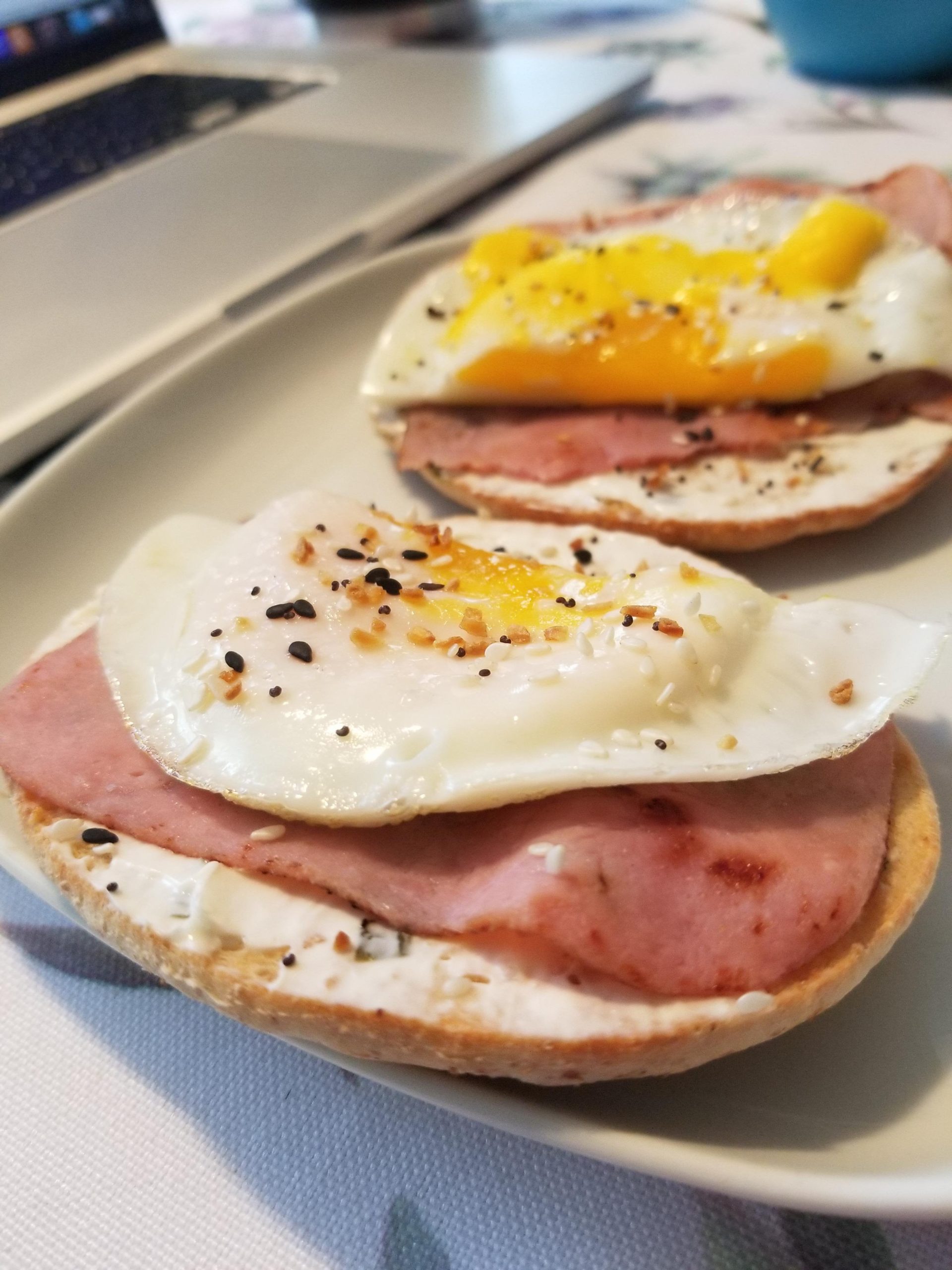 Ham & egg bagel thin breakfast 255 calories 🥰 Dining and Cooking
