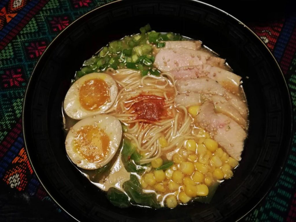 First time I've made an authentic looking ramen bowl. Made with Ichiran tonkotsu take home instant ramen, it's delicious :)