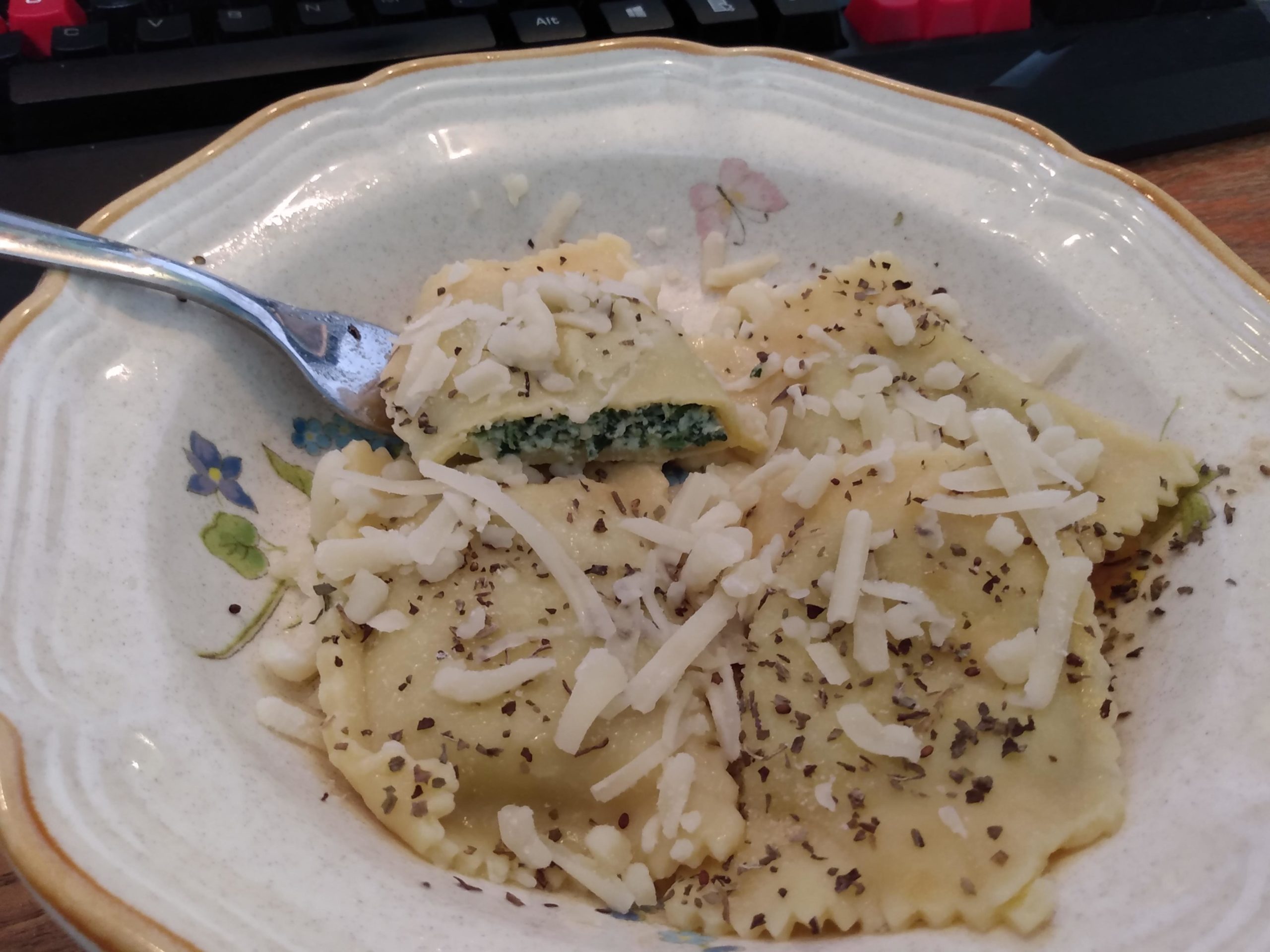 Spinach ravioli, first time try. Would for a quick dinner