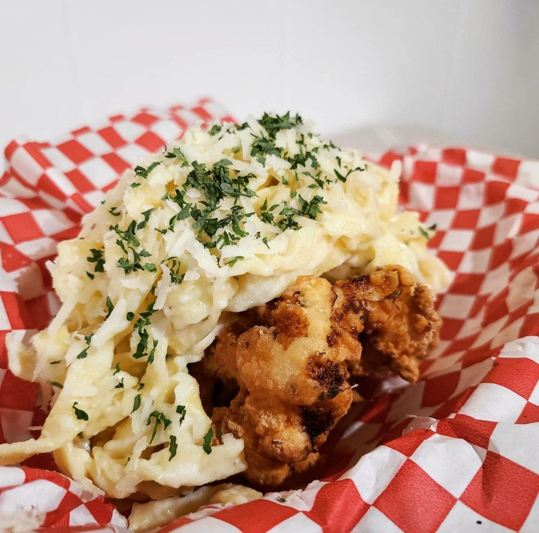 My attempt at the chicken alfredo taco that's been going around social