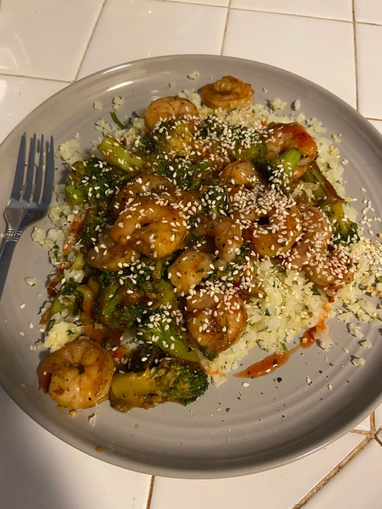 229 calorie dinner: Thai chili garlic shrimp!