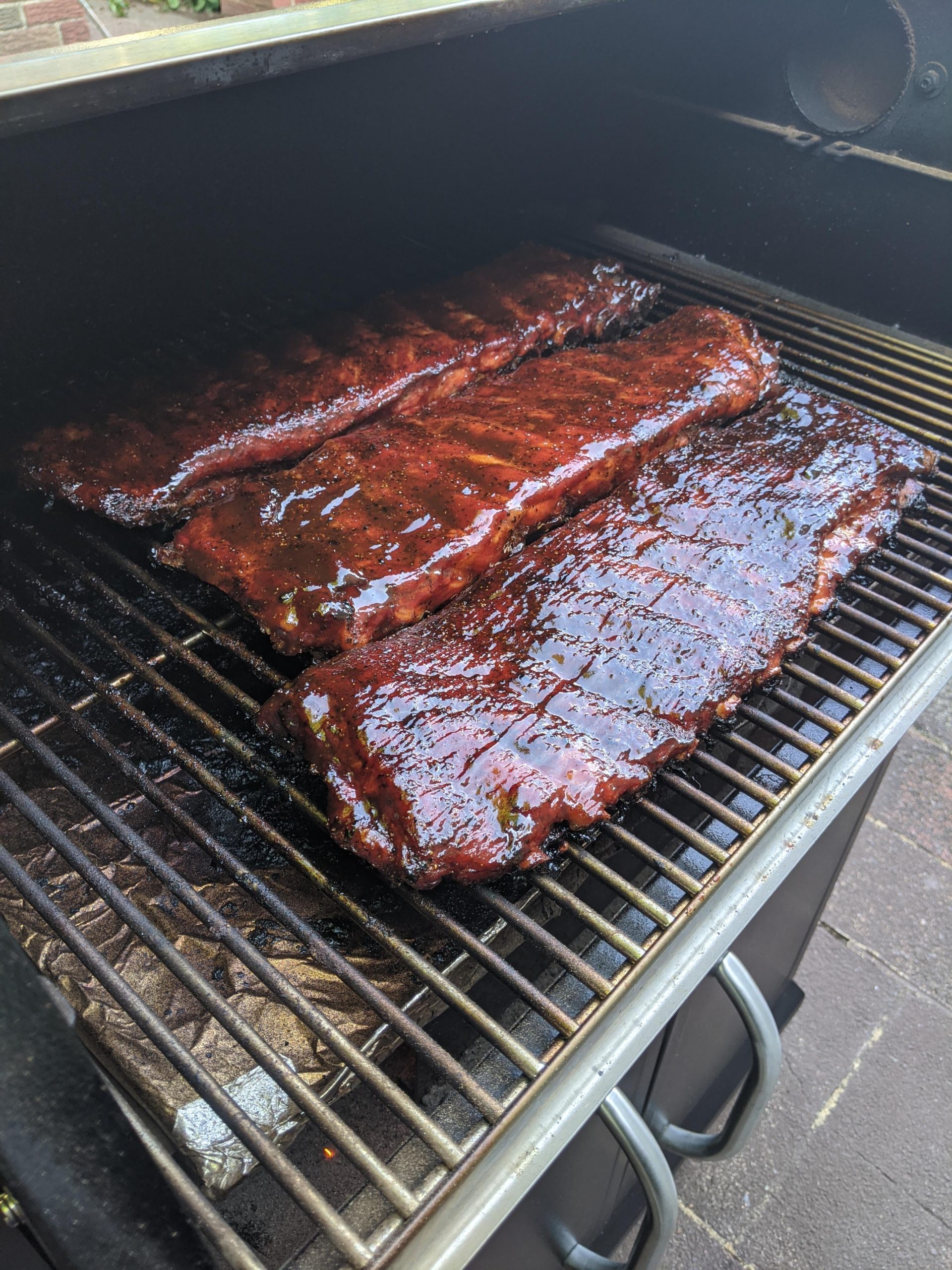 St Louis spare ribs. Smoked at 250 for 4 hours, no wrap, spritzed with