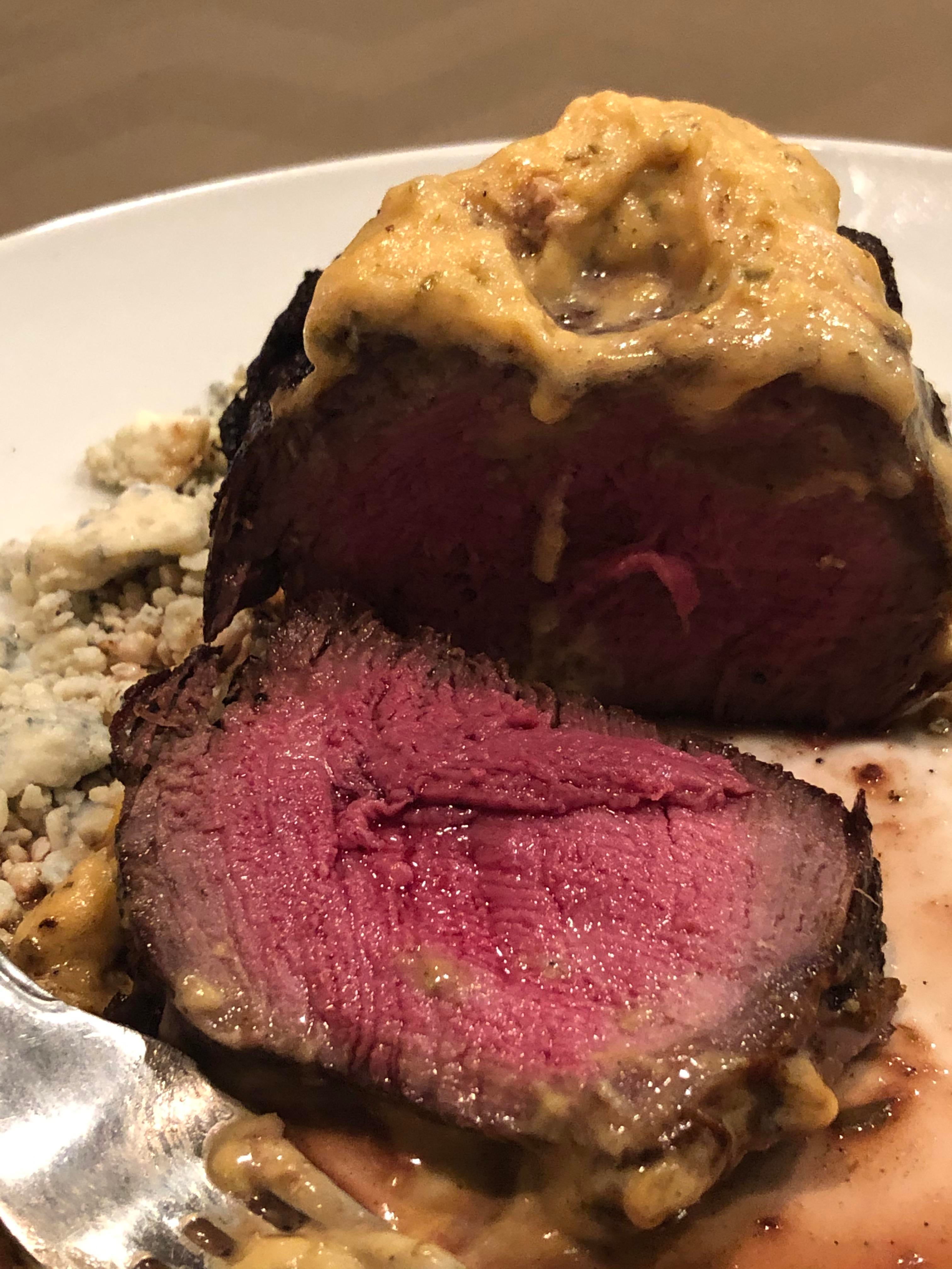 Filet mignon, bernaise sauce and blue cheese crumbles.👍 Dining and