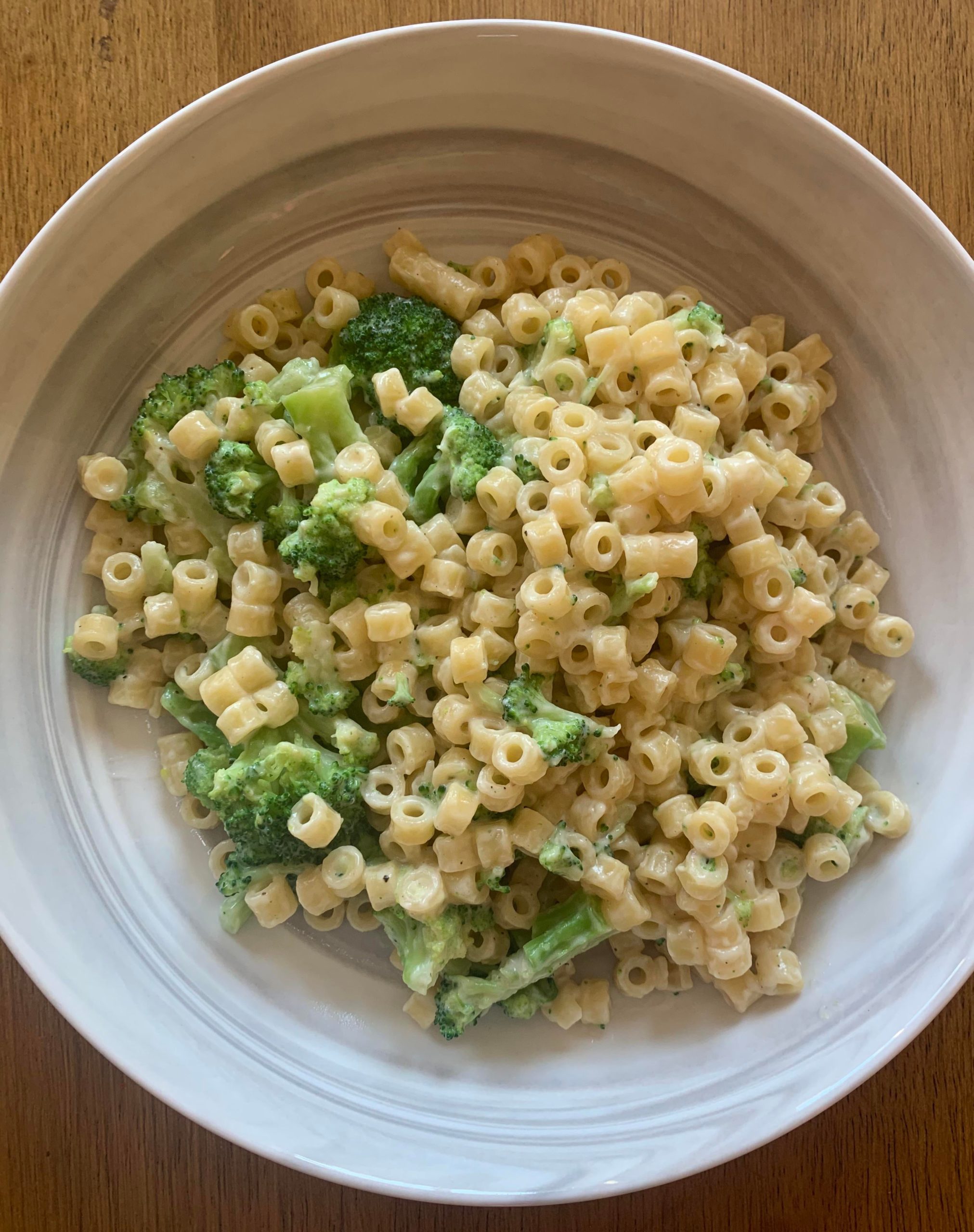395 calories Alfredo pasta (featuring tiny tube noodles), Alfredo