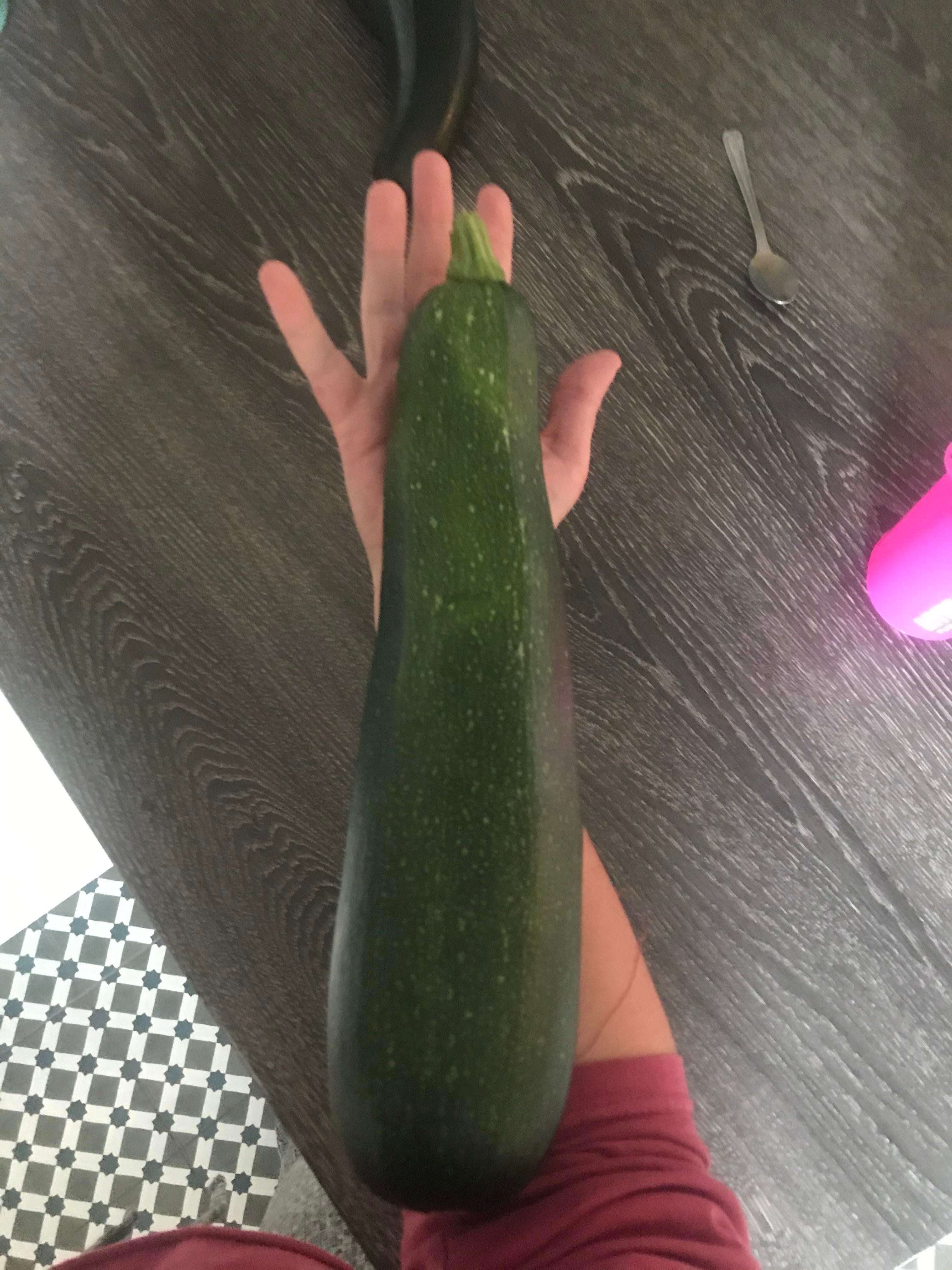 Big Boy Courgette Zucchini Dining And Cooking