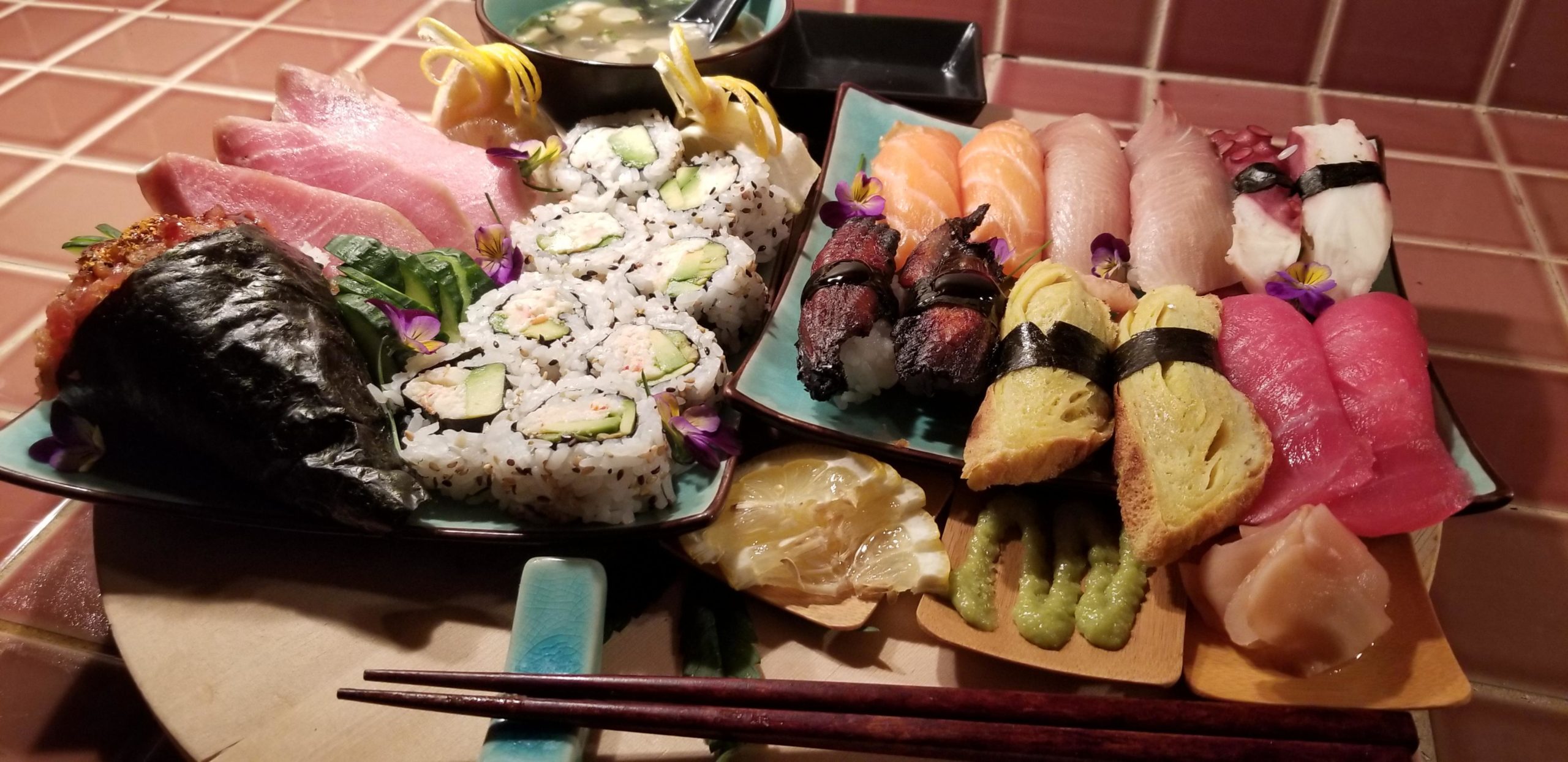 I made a fat dinner last night after going to the fish market. Real crab, tuna belly, home made