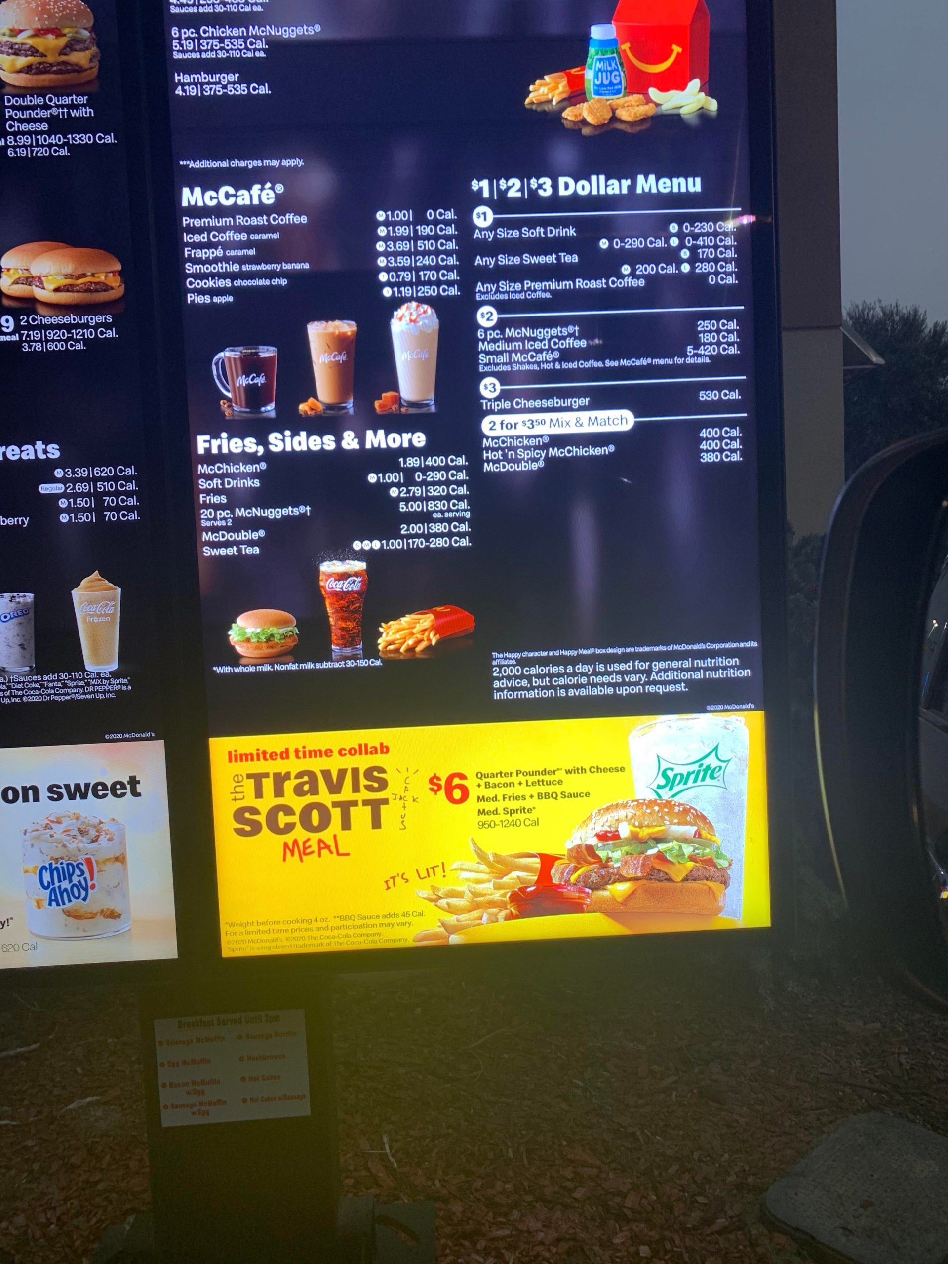 I'm getting the Travis Scott burger 🍔 😳🔥 - Dining and Cooking