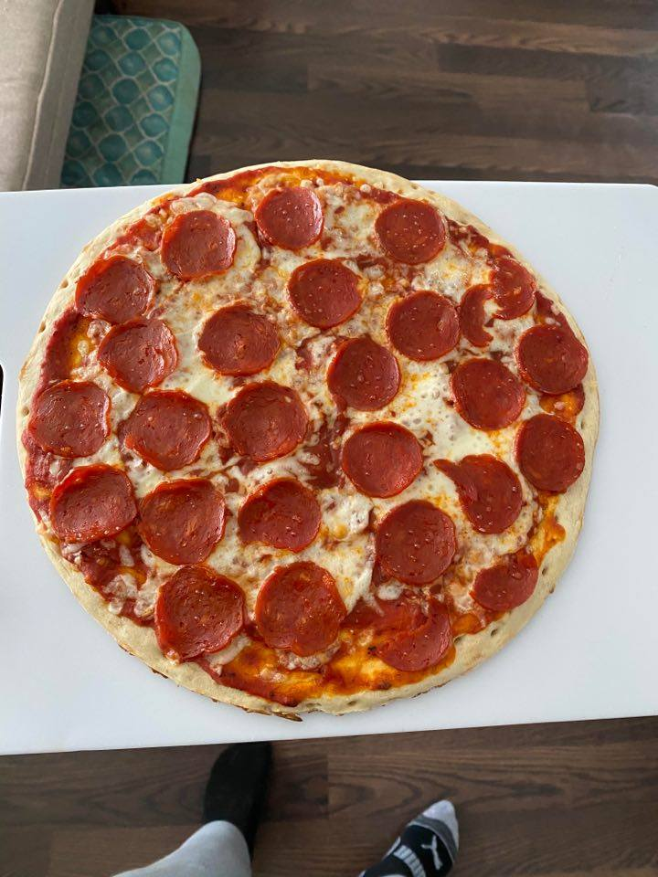 1,120 calorie full pizza using Molinaros Pizza kit from Costco w/turkey