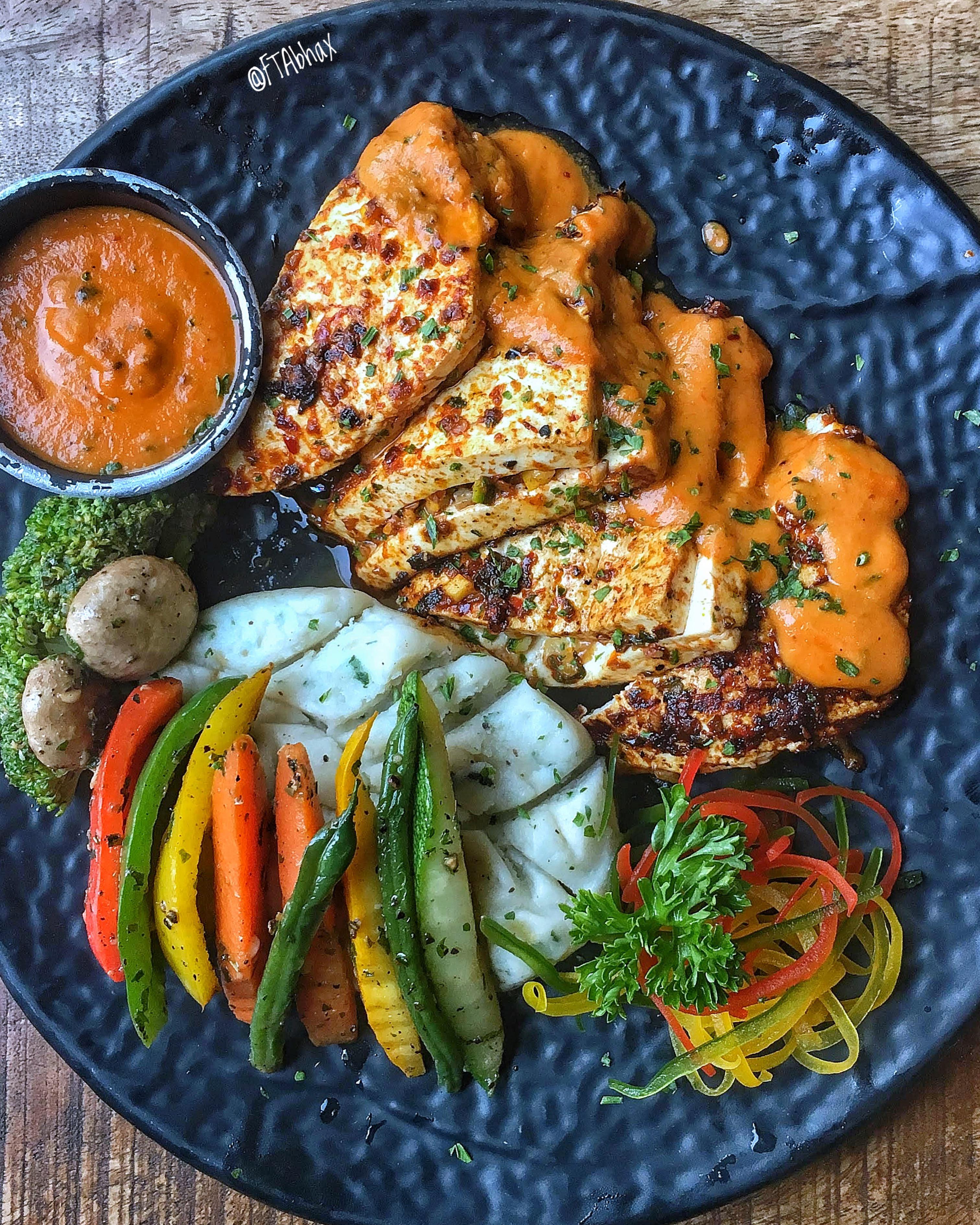Cottage cheese stuffed steak with mashedpotatoes and greens[OC